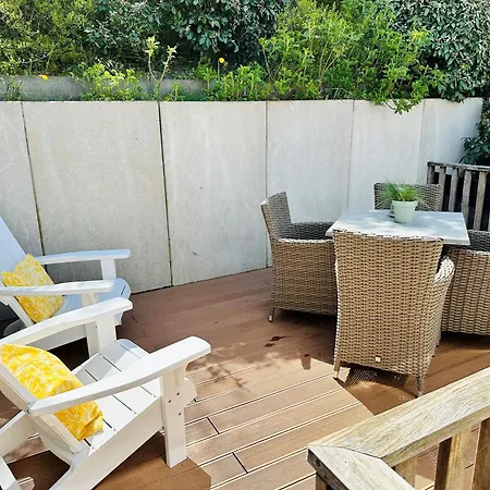 Four Seasons Zuiderstraat Apartament *