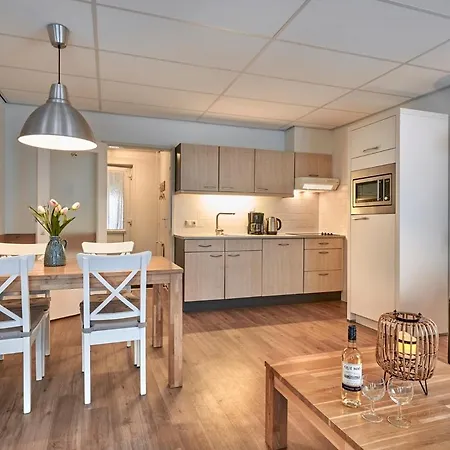 Four Seasons Zuiderstraat *