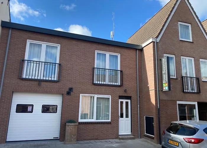 Four Seasons Zuiderstraat * 에크몬드안지