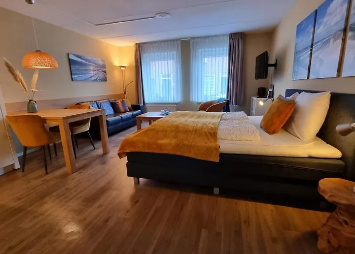 Four Seasons Zuiderstraat 아파트 에크몬드안지