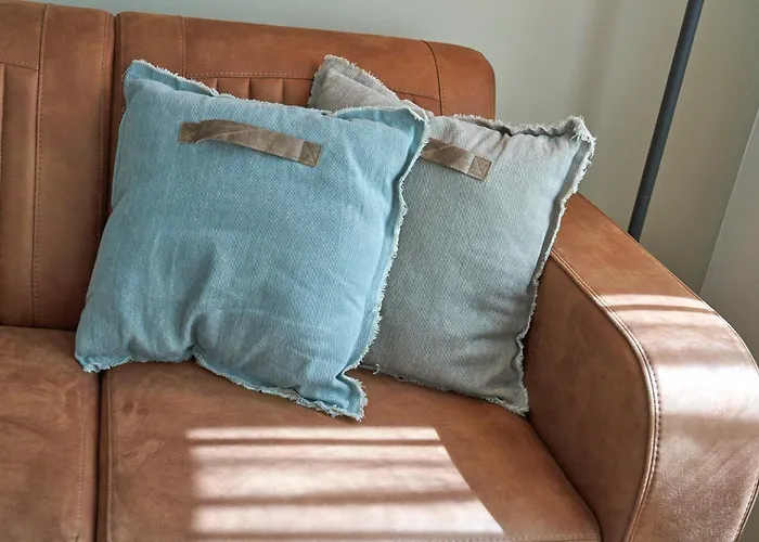 Four Seasons Zuiderstraat 에크몬드안지