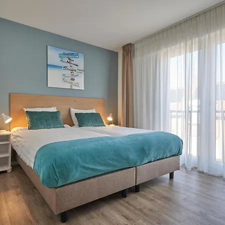 Four Seasons Zuiderstraat *